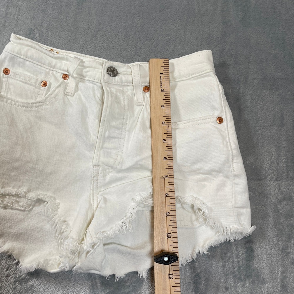 Levis Shorts Womens 24 501 Original High Rise White Denim Cut Off Button Fly - Picture 2 of 6